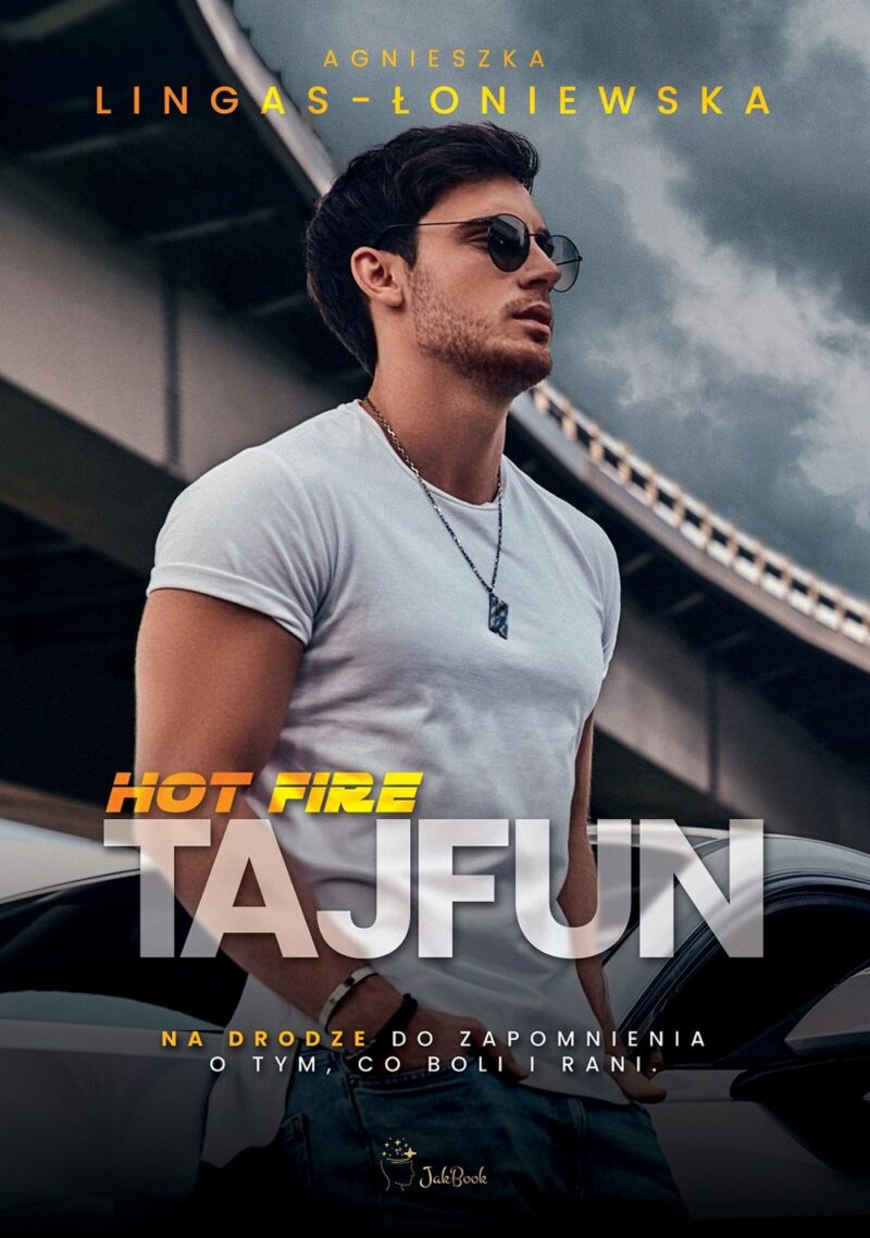 Tajfun. Hot Fire. Tom 1